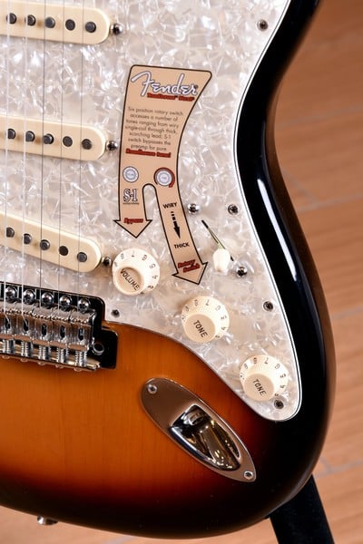Deluxe Roadhouse Stratocaster knobs