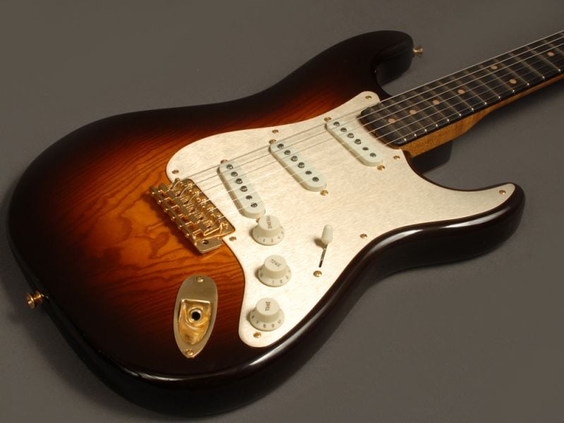 Artisan Tamo Ash Stratocaster body side
