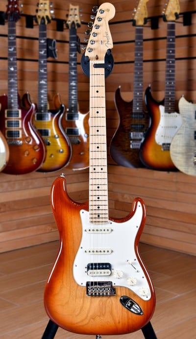American Professional Stratocaster HSS Shawbucker front