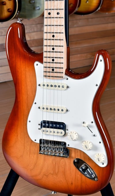 American Professional Stratocaster HSS Shawbucker Body front
