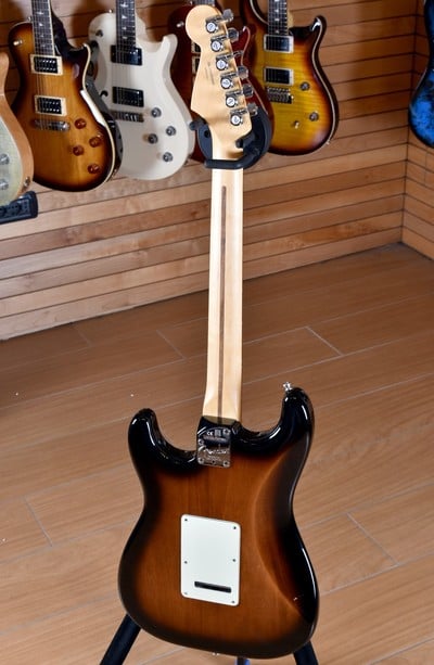 American Deluxe Mahogany Stratocaster Back