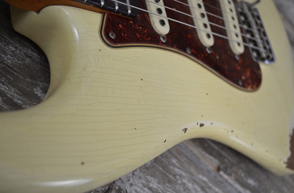 Limited 1960 Roasted Alder Stratocaster Heavy Relic horn detail