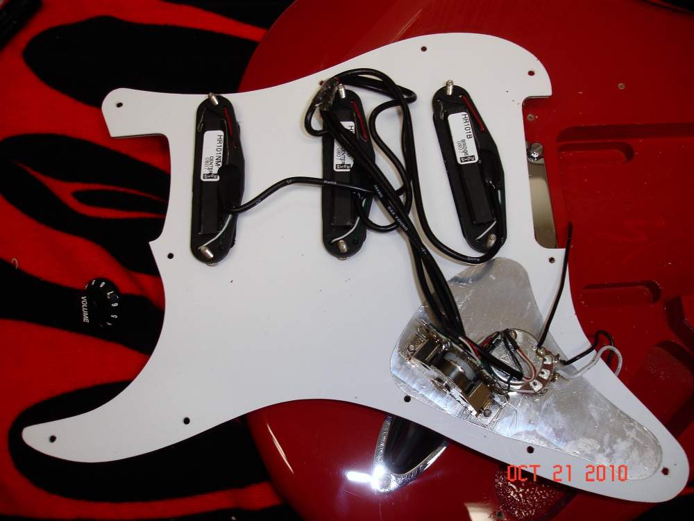 Squier O-Larn Signature Stratocaster (China)