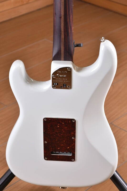 American Professional II Stratocaster HSS Rosewood Neck