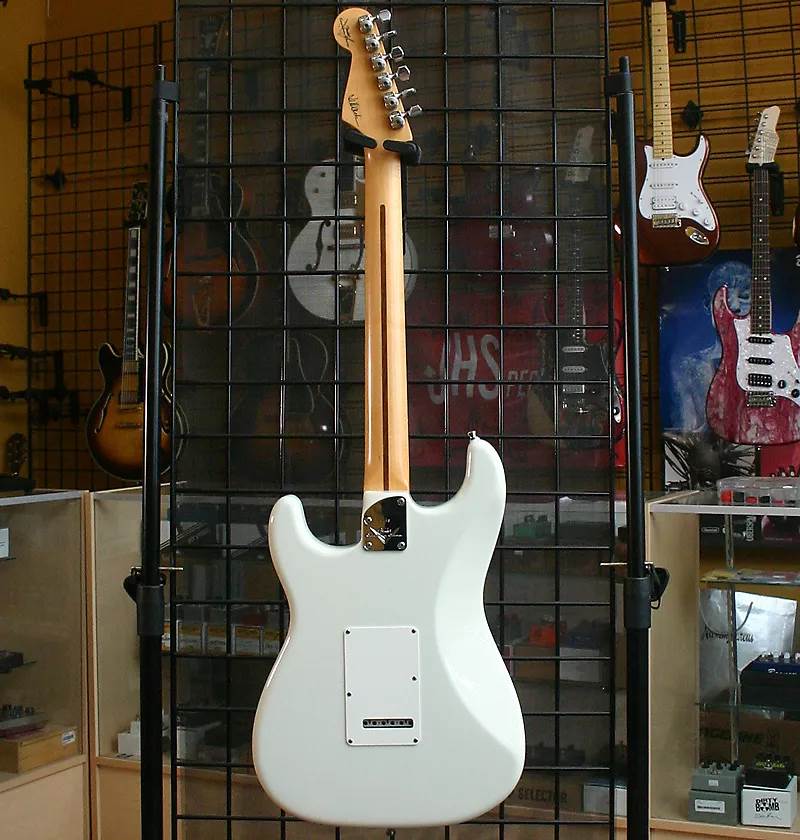 Jeff Beck Signature Stratocaster (Custom Shop) - FUZZFACED