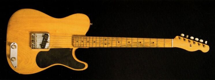 The second prototype had the well-known Telecaster headstock. Neck and control plate are not original, and the body was completely stripped.