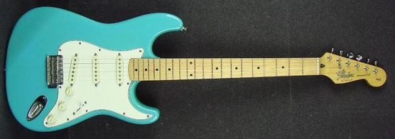 Una Fender Squier Series Stratocaster made in Korea del 1993 (reverb.com)