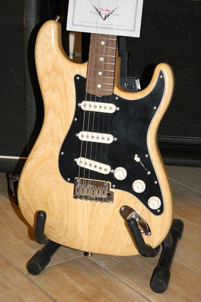20th Anniversary Stratocaster Body front