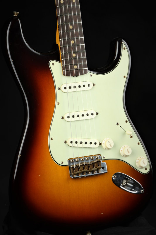Limited Edition '62/'63 Stratocaster Journeyman Relic slanted body