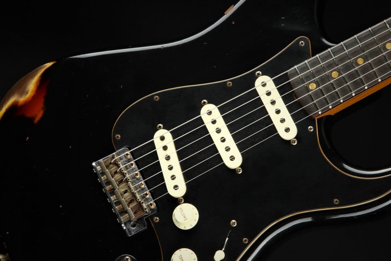 Limited Edition Dual-Mag II Strat Relic slanted body