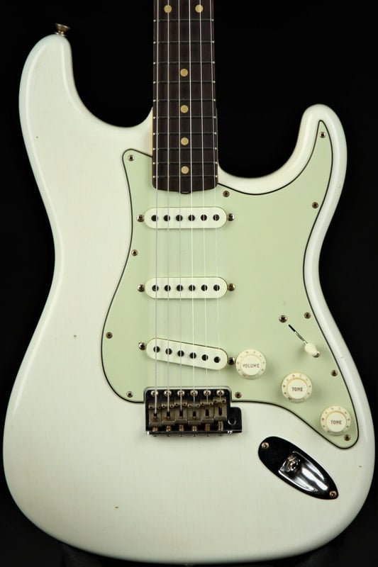 Limited Edition '62/'63 Stratocaster Journeyman Relic body