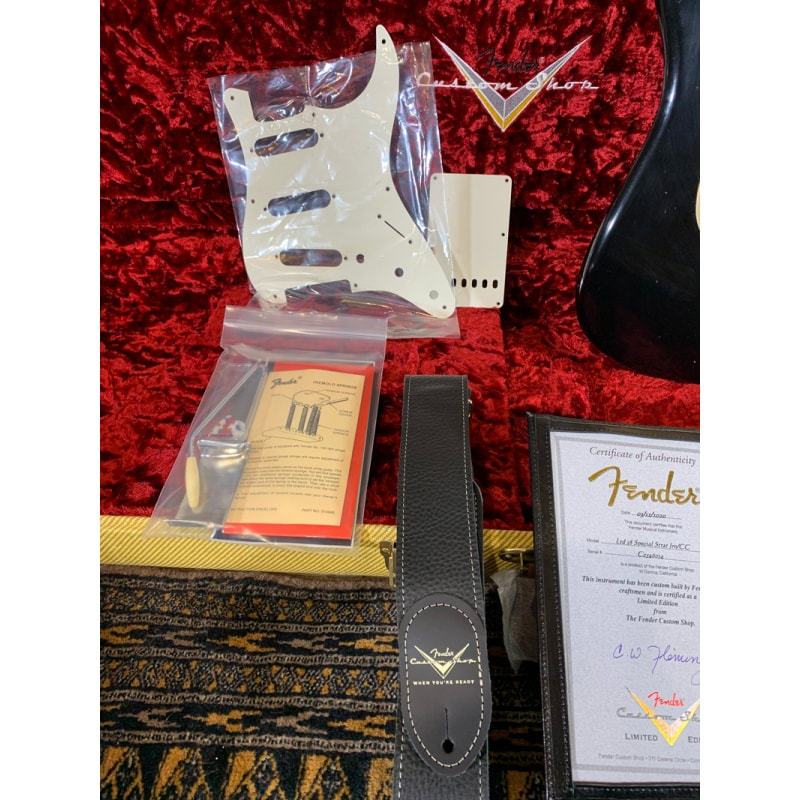 Limited Edition '58 Special Strat Journeyman Relic case candy