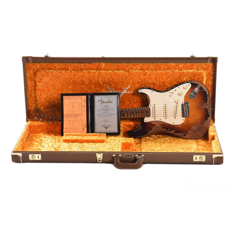 2022 Red Hot Stratocaster Super Heavy Relic case open