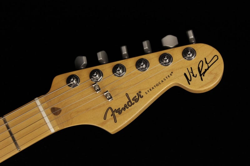 Nile Rodgers stratocaster Headstock front
