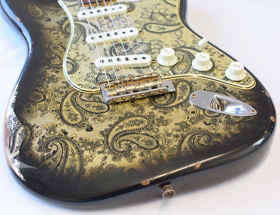 Limited '69 Black Paisley Stratocaster Relic body bottom