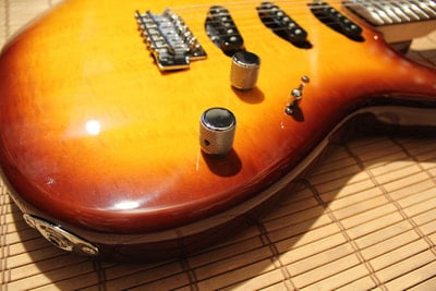 FSR Standard Stratocaster FMT knobs