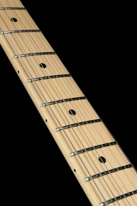 American Performer Stratocaster HSS Fretboard Dots