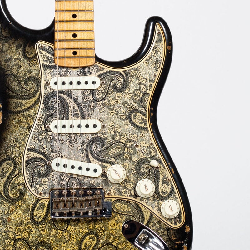 Limited 1968 Paisley Stratocaster Relic pickguard