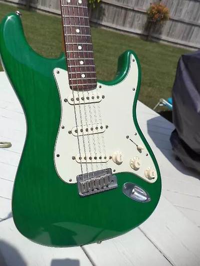 Special Edition stratocaster Body front
