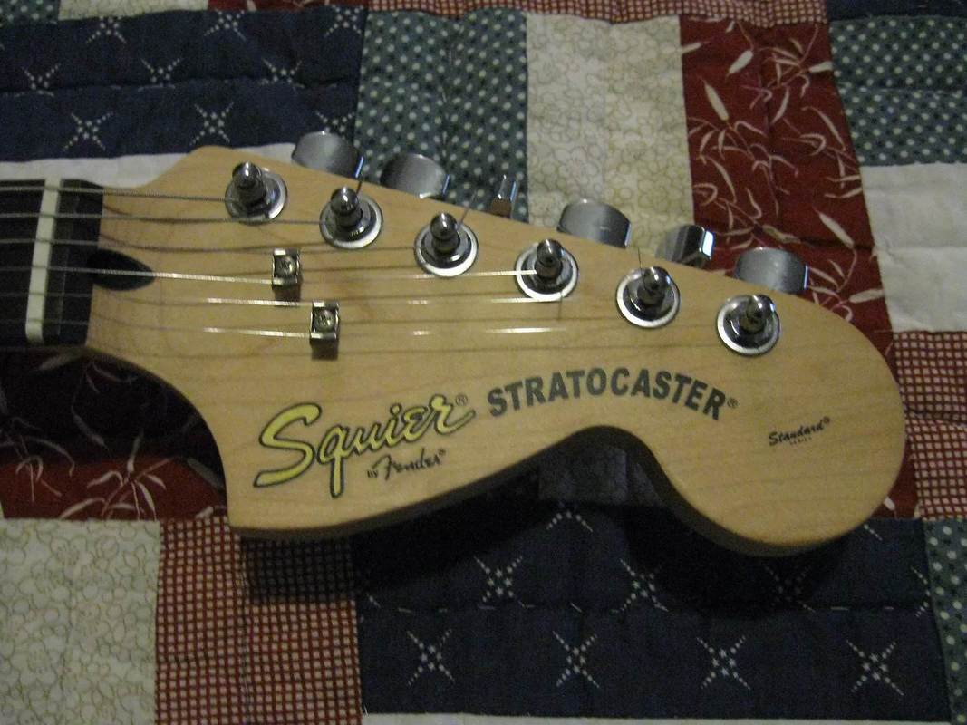 Squier Standard Stratocaster HSS (Indonesia) - FUZZFACED