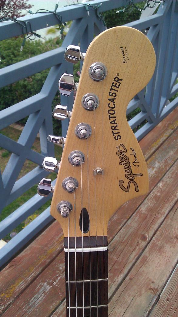 Squier Tom Delonge Stratocaster (China)