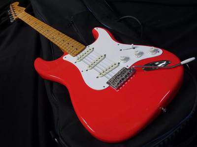 hank marvin stratocaster front
