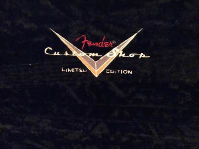 Limited 1964 Stratocaster Relic case custom shop logo