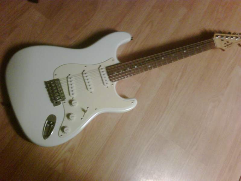 Squier Bullet SRS Stratocaster (China)