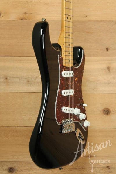 Roadhouse Stratocaster body side