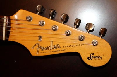 '62 Vintage Stratocaster "Squier Series" headstock