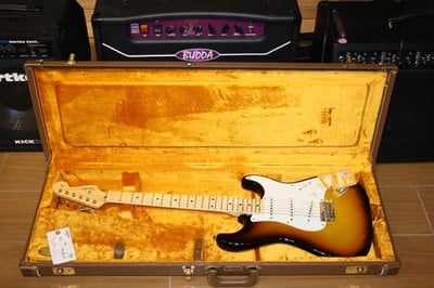 59 AVRI Stratocaster Case
