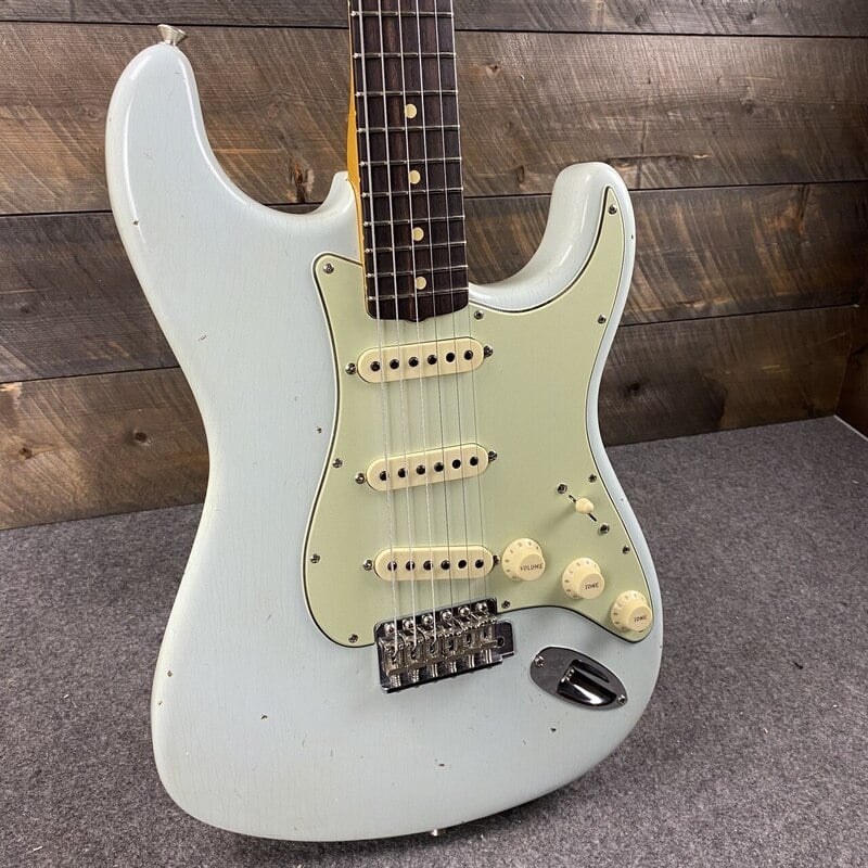 1963 Stratocaster Journeyman Relic with Closet Classic Hardware body