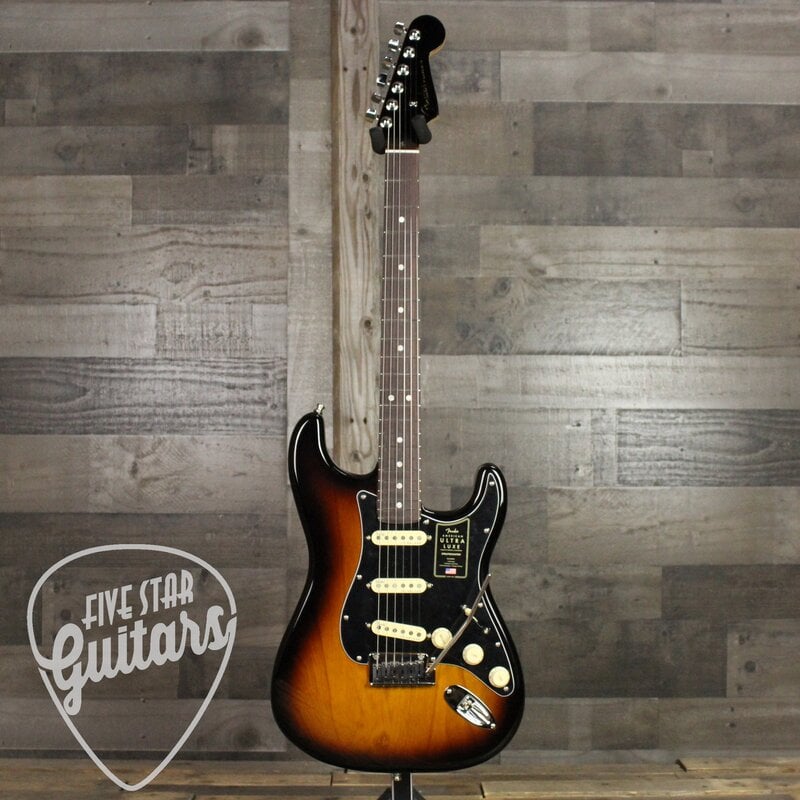 American Ultra Luxe Stratocaster front