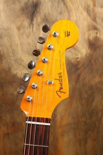 Classic '60s Stratocaster Laquer headstock