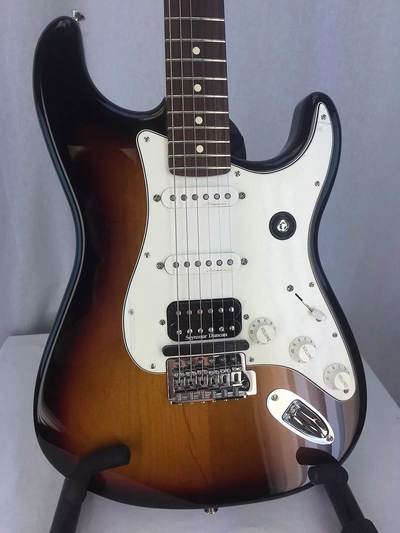Fender Fishman TriplePlay Stratocaster HSS body