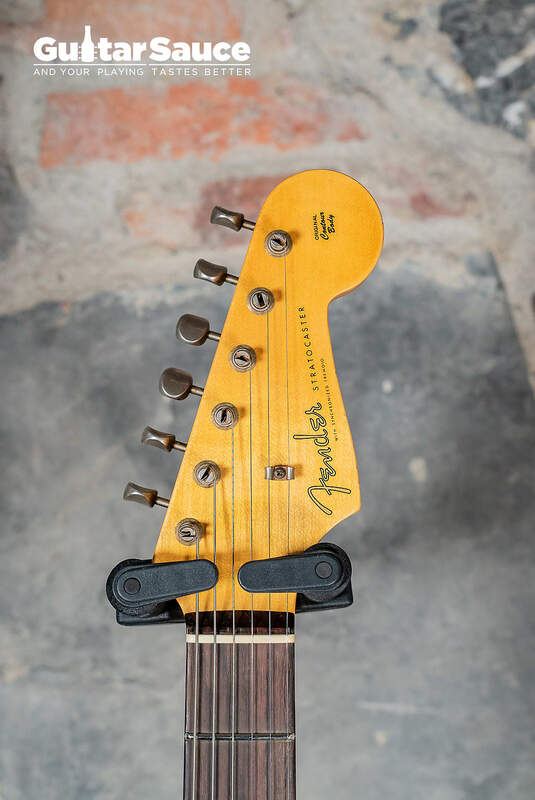 1960 Stratocaster Journeyman Relic Headstock front
