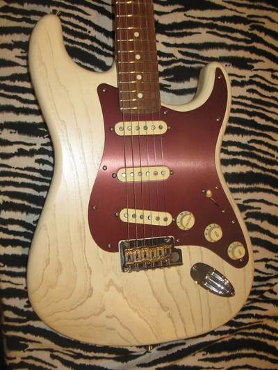 American Stratocaster Rustic Ash body