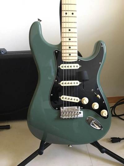 American Professional Stratocaster Body front