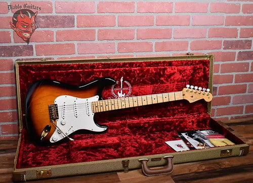2014 60th Anniversary  Commemorative American Standard Stratocaster with Gold Hardware