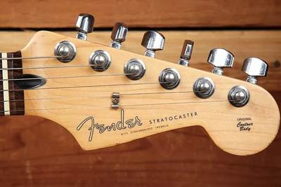 Road Worn Player Stratocaster HSS headstock