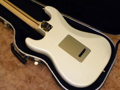 White Pearl American Deluxe Stratocaster back