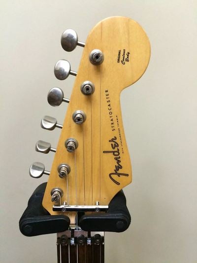 HRR '60s Stratocaster headstock front