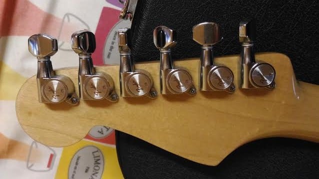 Fender G Tuning Machines on a 