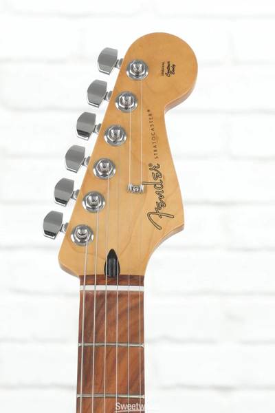 Player Stratocaster Plus Top headstock