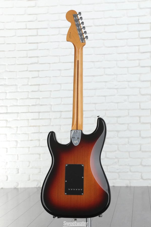 Vintera II '70s Stratocaster 3-Color Sunburst