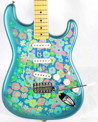 Classic Series Blue Flower Paisley Stratocaster body