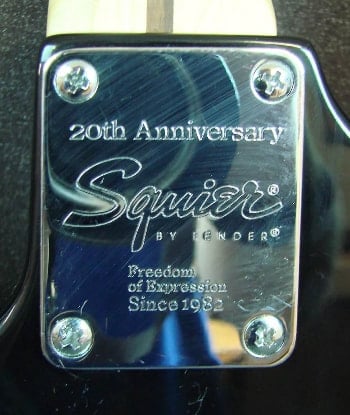 Nel 2002 anche le Squier festeggiarono l'anniverasario con un neck plate commemorativo