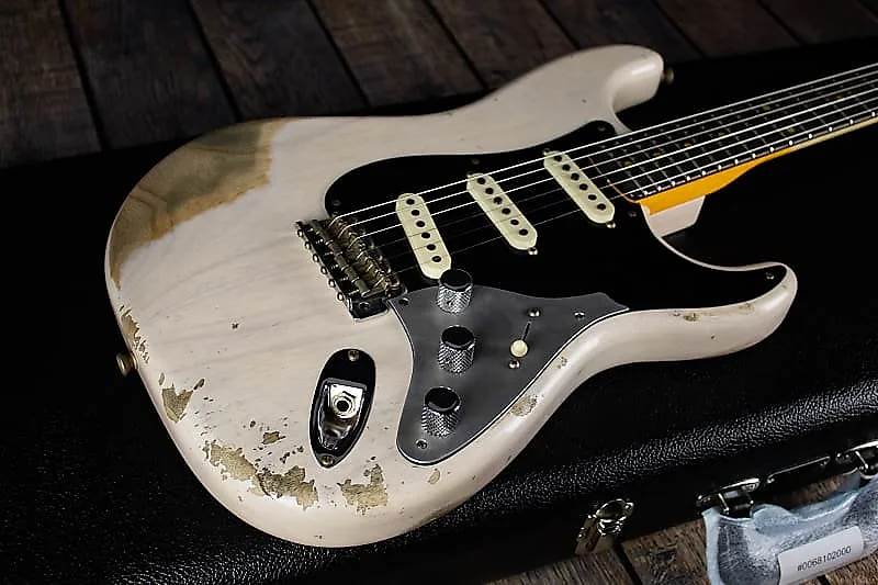 Poblano II Stratocaster Heavy Relic Body side