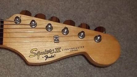 Indian Squier II headstock: different shape, gold logo and no serial number (reverb)