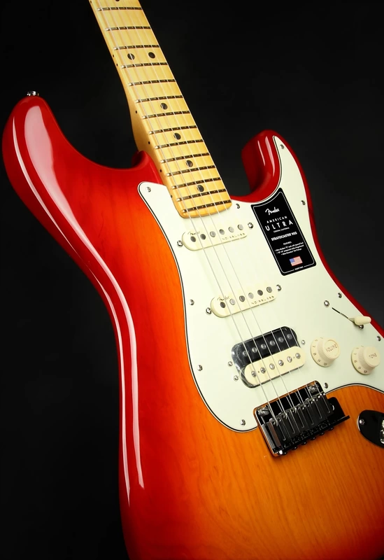 American Ultra Stratocaster HSS Body Side